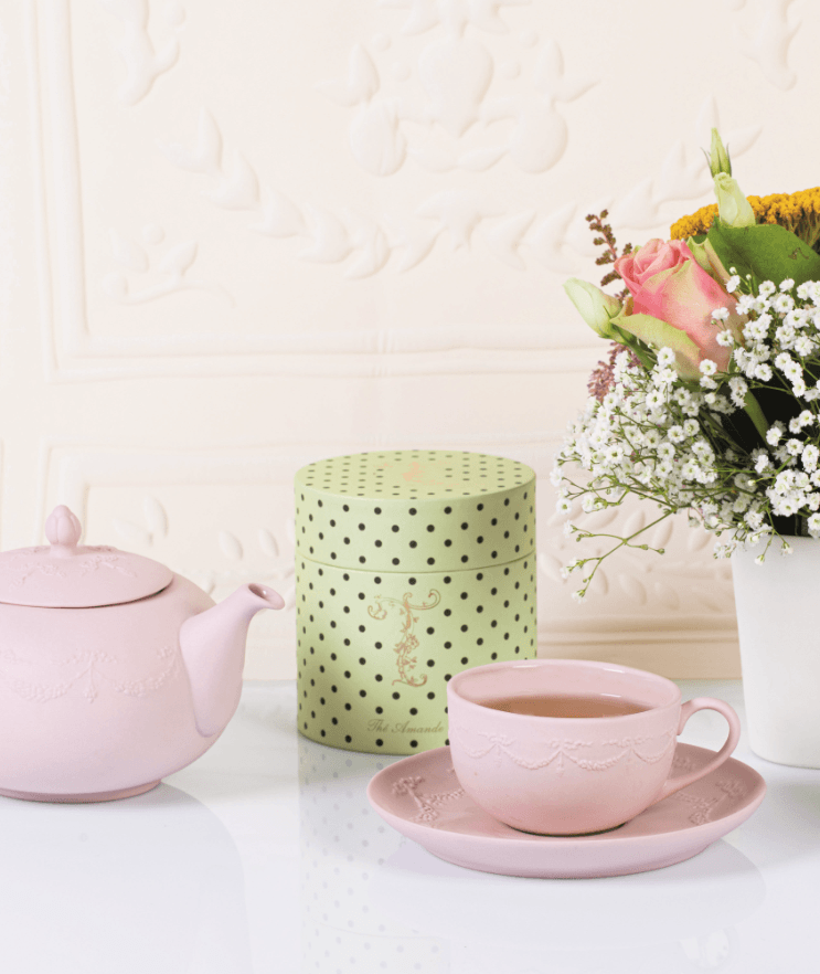 1825/VISUELS CONTENU/Partenaires/Laduree_thebeaute_TemptingPlaces.png